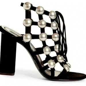 ALEXANDER WANG
NEW in box Alexander Wang Rubie Cage Sandals